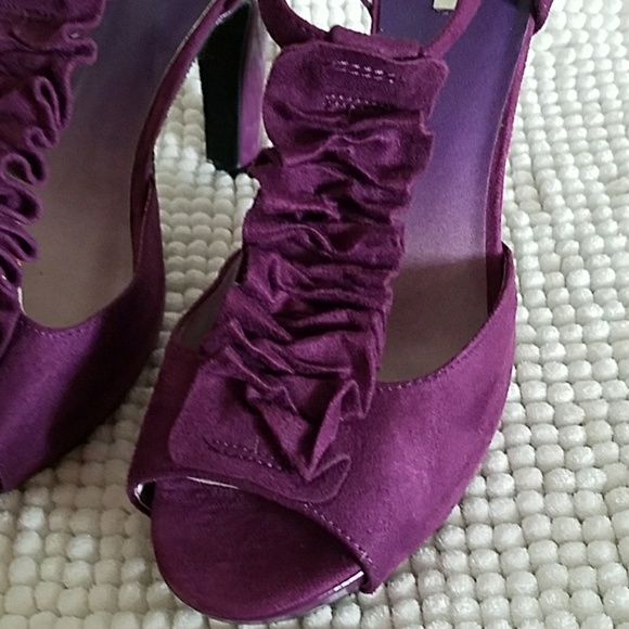 New never used purple high heels sandals size 8 - Picture 2 of 4